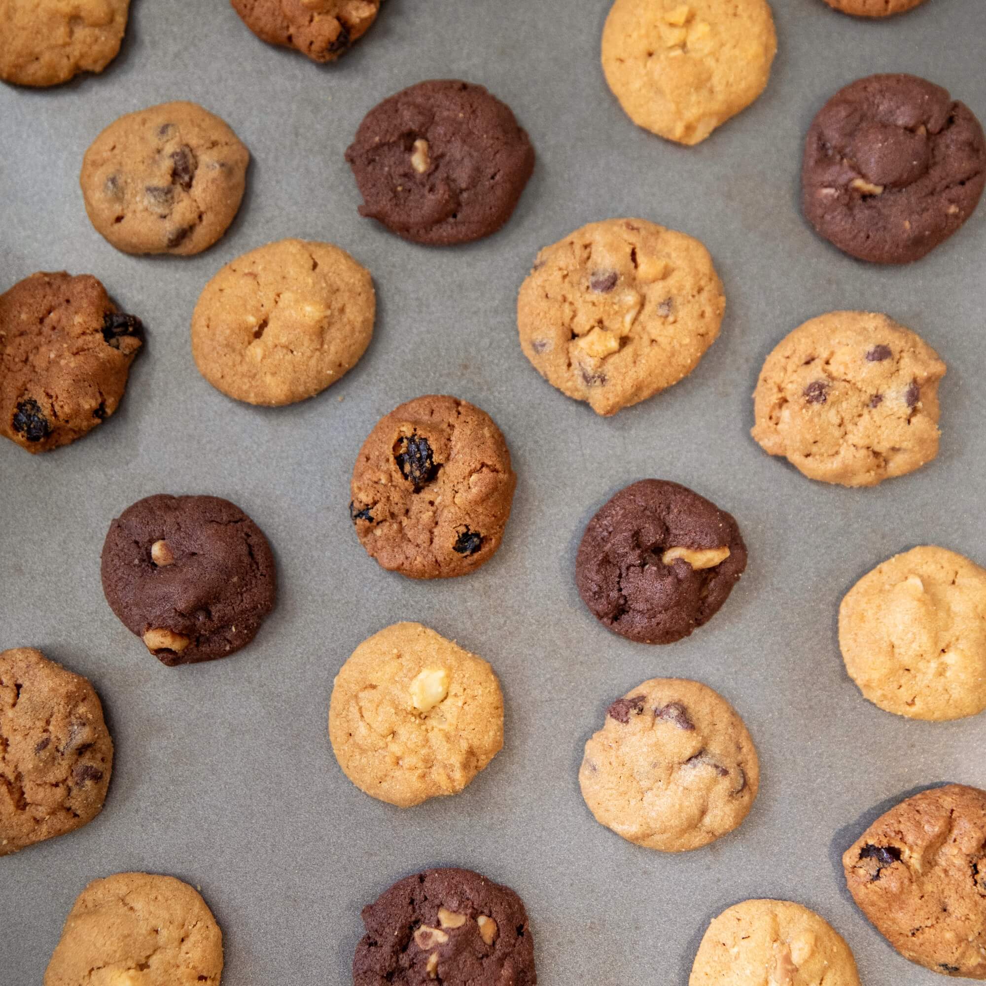 Island Style Bite Size Assortment - Image 3